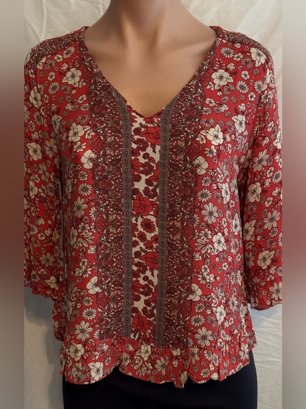 Floral V-Neck Red and Cream 3/4 Sleeve Women's Blouse